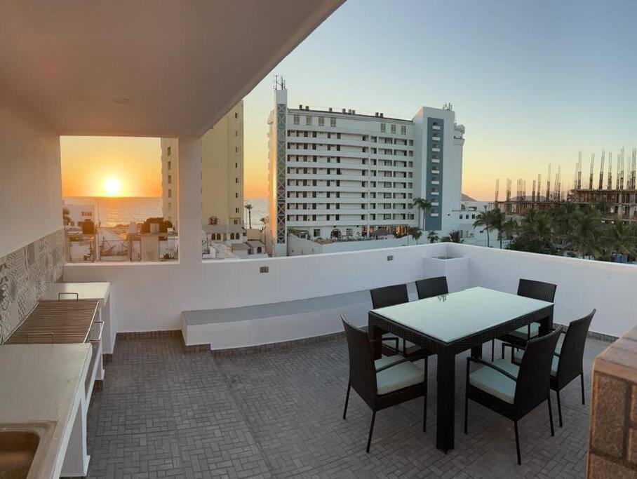2Br/2Ba Condo 1 Block To Ocean! - Unit #5 마사틀란 외부 사진